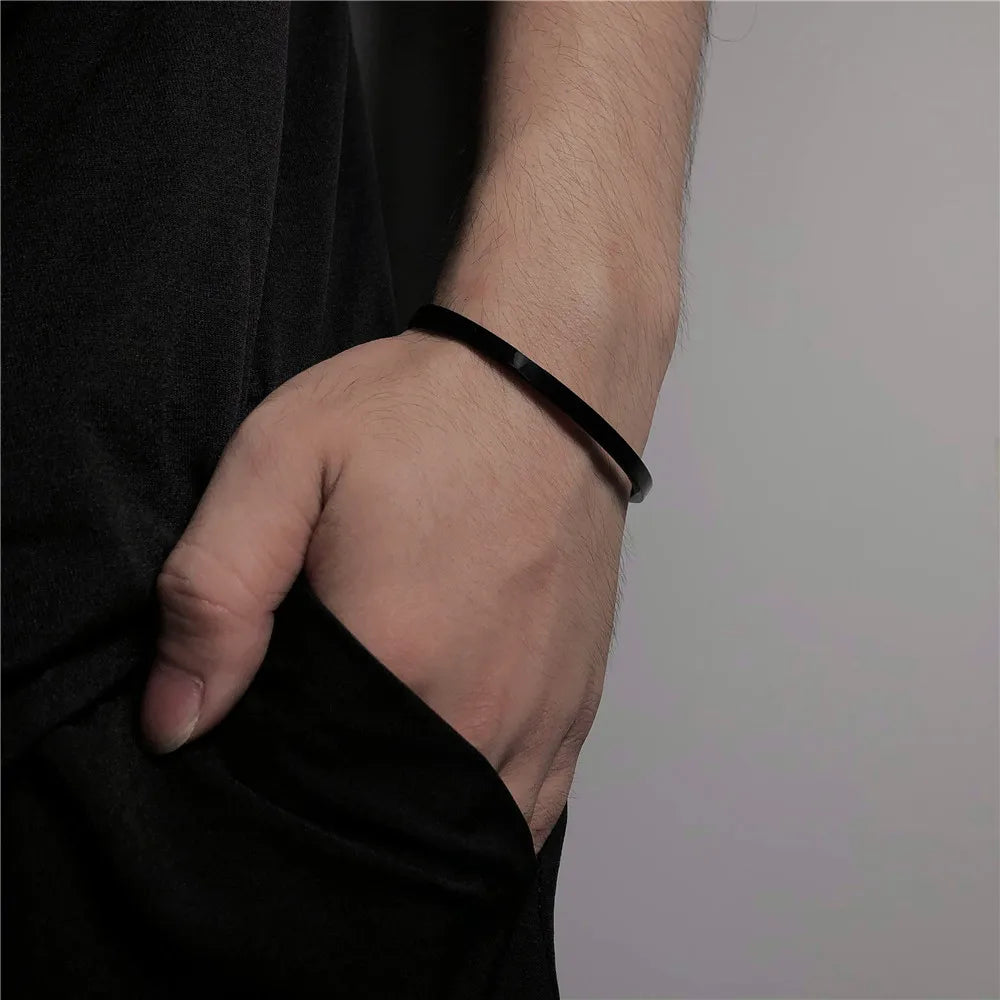 Minimalist Elegance Bangle